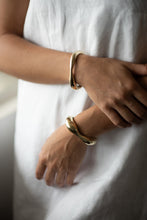 Load image into Gallery viewer, Sira
