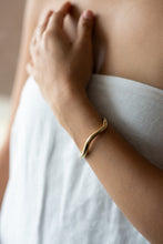 Load image into Gallery viewer, Iaku
