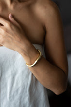 Load image into Gallery viewer, Maaku
