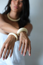 Load image into Gallery viewer, Sona Ivory
