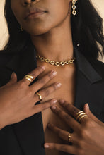 Load image into Gallery viewer, Ura
