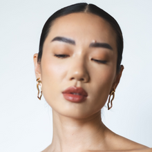 Load image into Gallery viewer, Uwea
