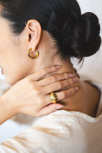 Load image into Gallery viewer, Pua
