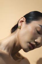 Load image into Gallery viewer, Sab
